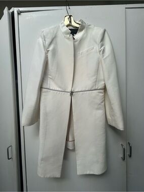 BCBGMaxAzria Cream Long Collarless Coat Jacket